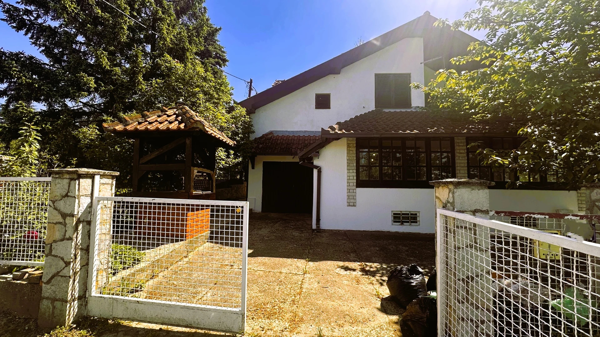 AVALA, Ripanj – odlična kuća sa 3 spavaće sobe.